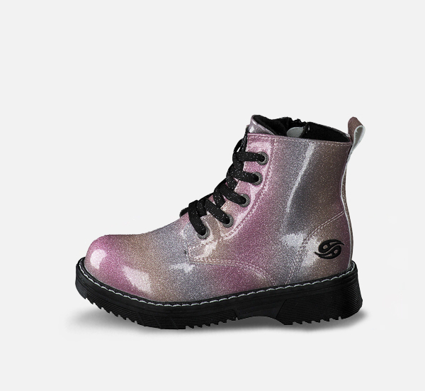 Boots & Stiefel