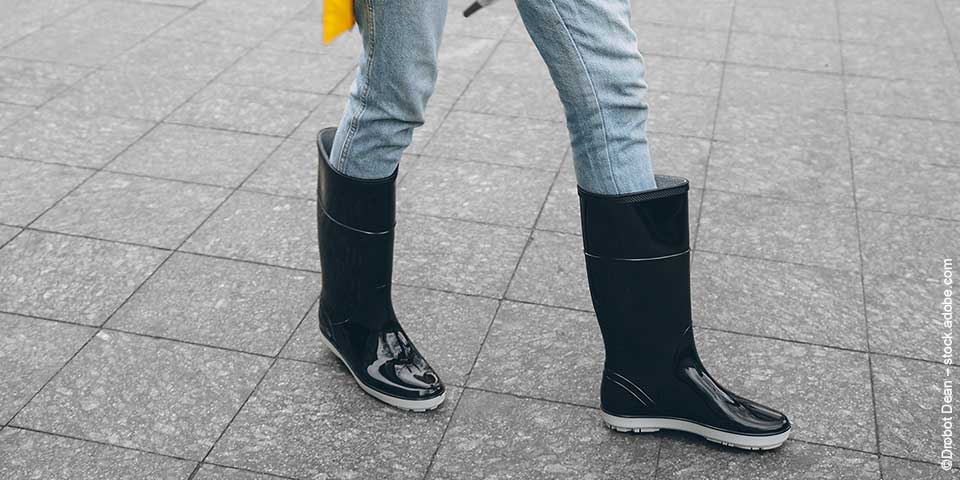 Damen Gummistiefel: Trendy unterwegs mit trockenen Füßen