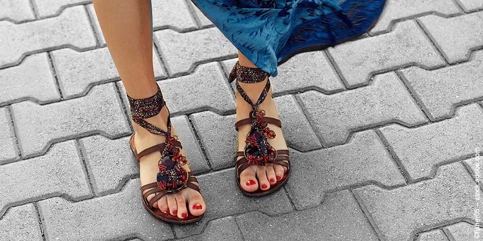 Luftig leicht durch den Sommer: Damen Sandalen für jeden Anlass