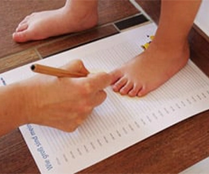 Ratgeber Kinder Lauflernschuhe richtige Größe finden Schablone