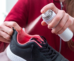 Ratgeber Schuhe richtig imprägnieren Spray besonders einfach
