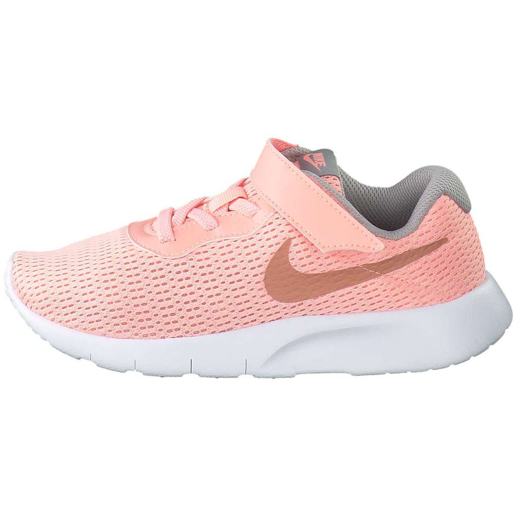 nike tanjun trainers pink