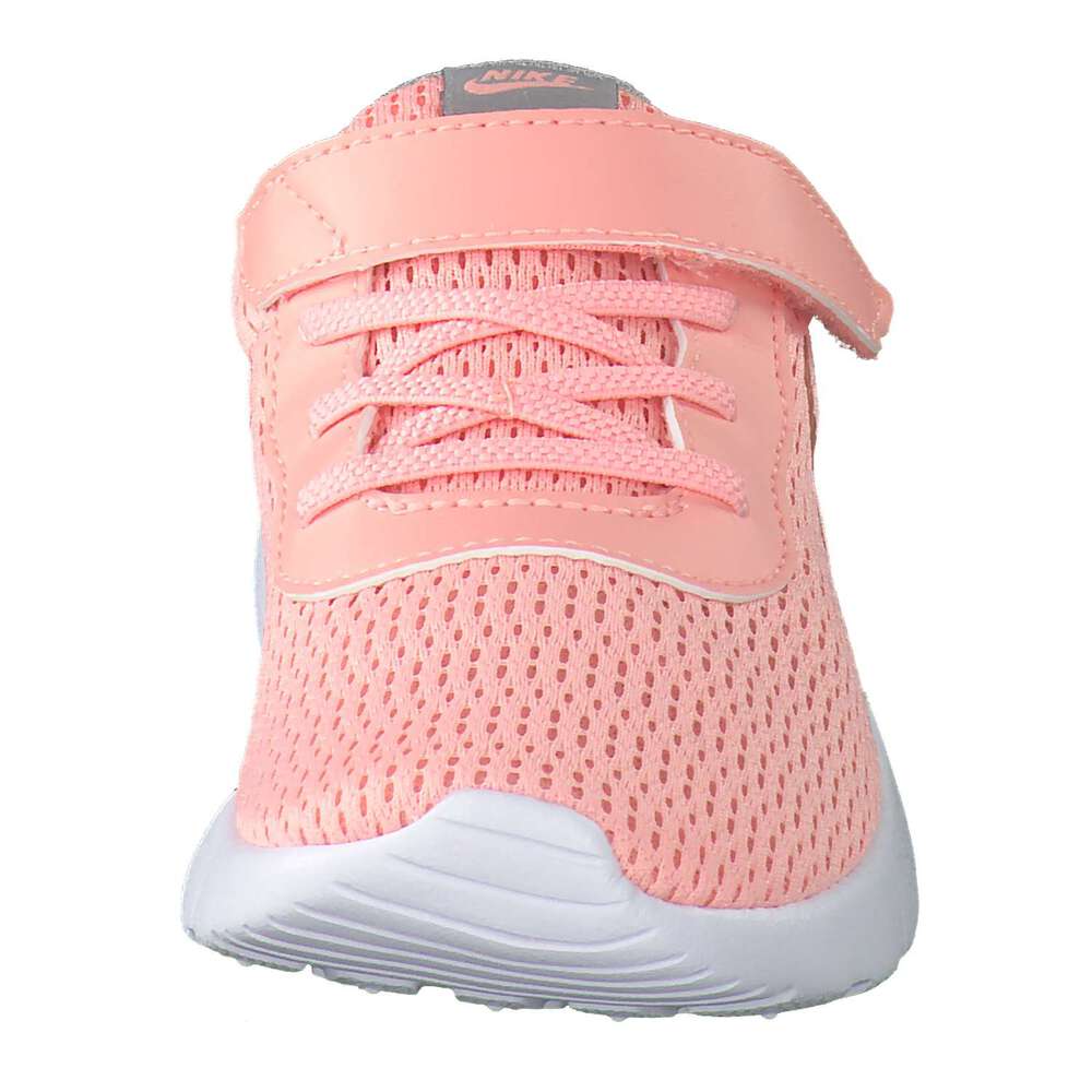 nike tanjun trainers pink