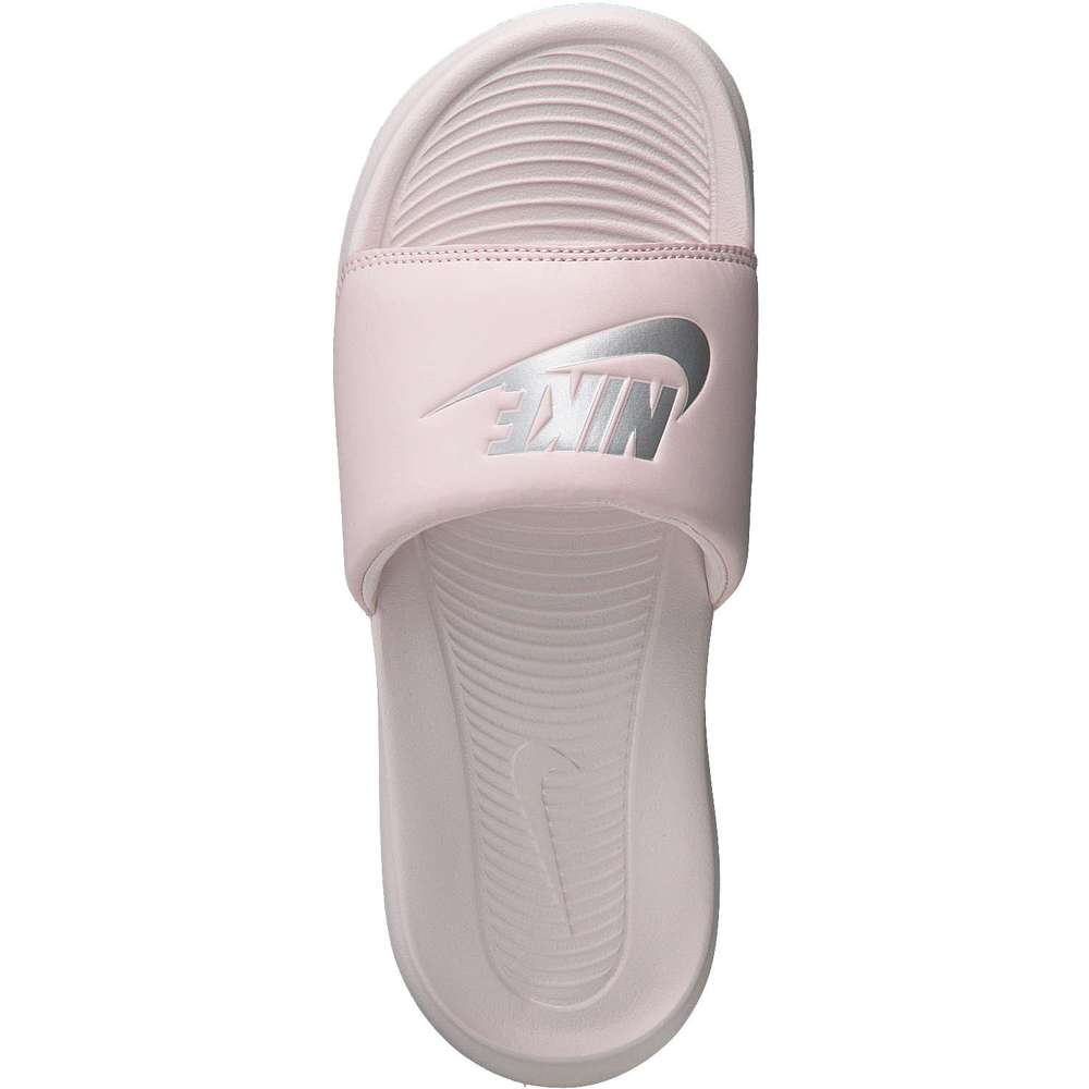 nike victori one